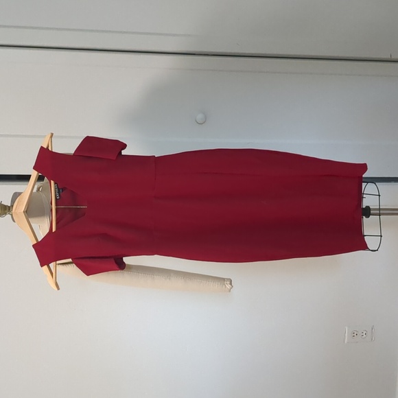 Express cold shoulder red slit dress - Picture 2 of 2
